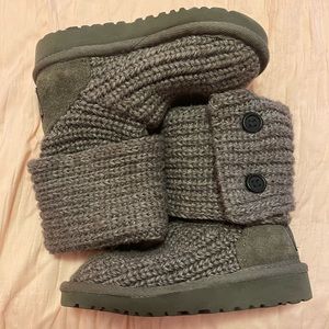 Grey Cardy Ugg boots toddler size 8